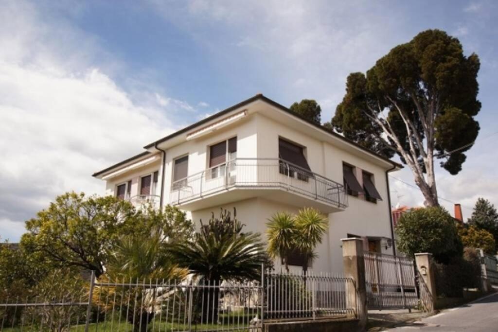 Casa Belvedere Diano Castello Extérieur photo